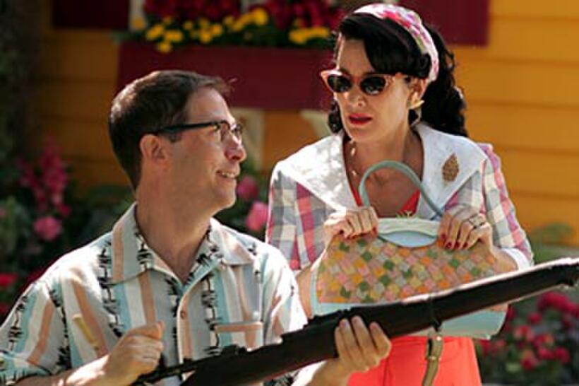  Tim Blake Nelson and Carrie-Anne Moss in "Fido."