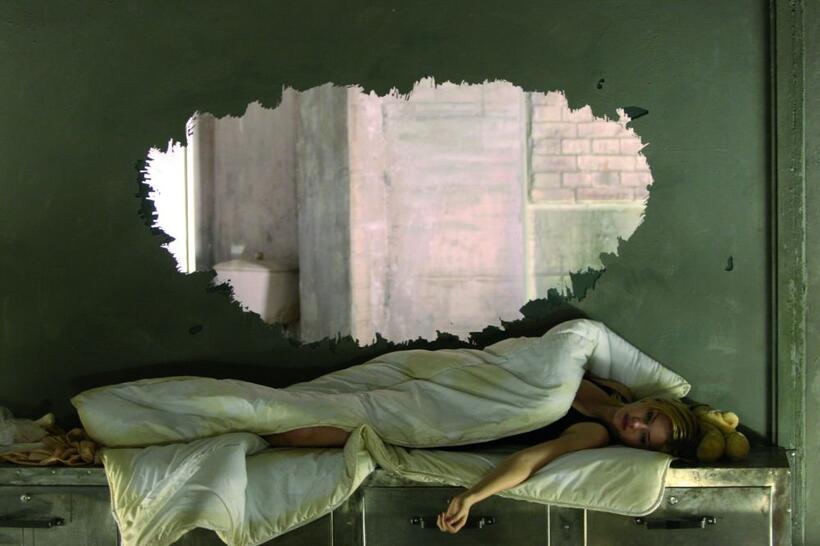 Elisha Cuthbert in "Captivity."