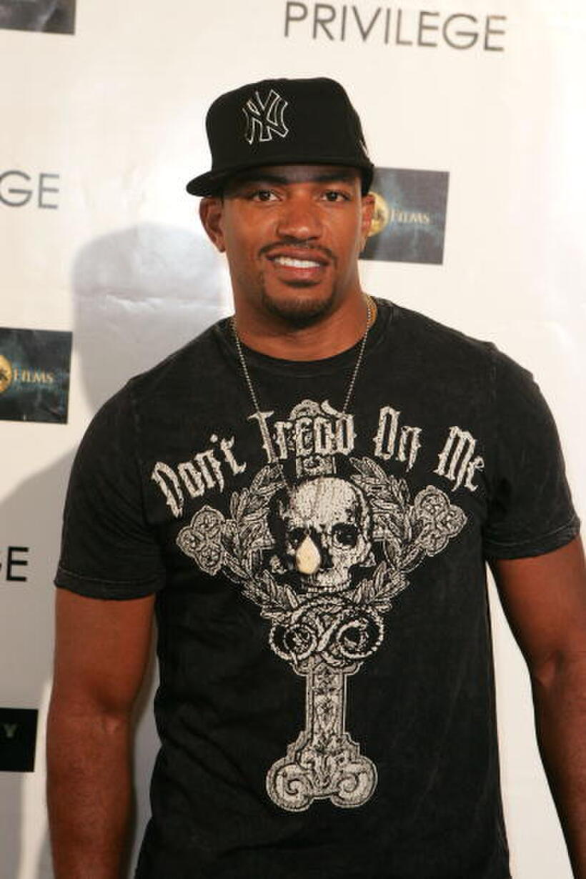 Actor Laz Alonso at the L.A. premiere of "Captivity."