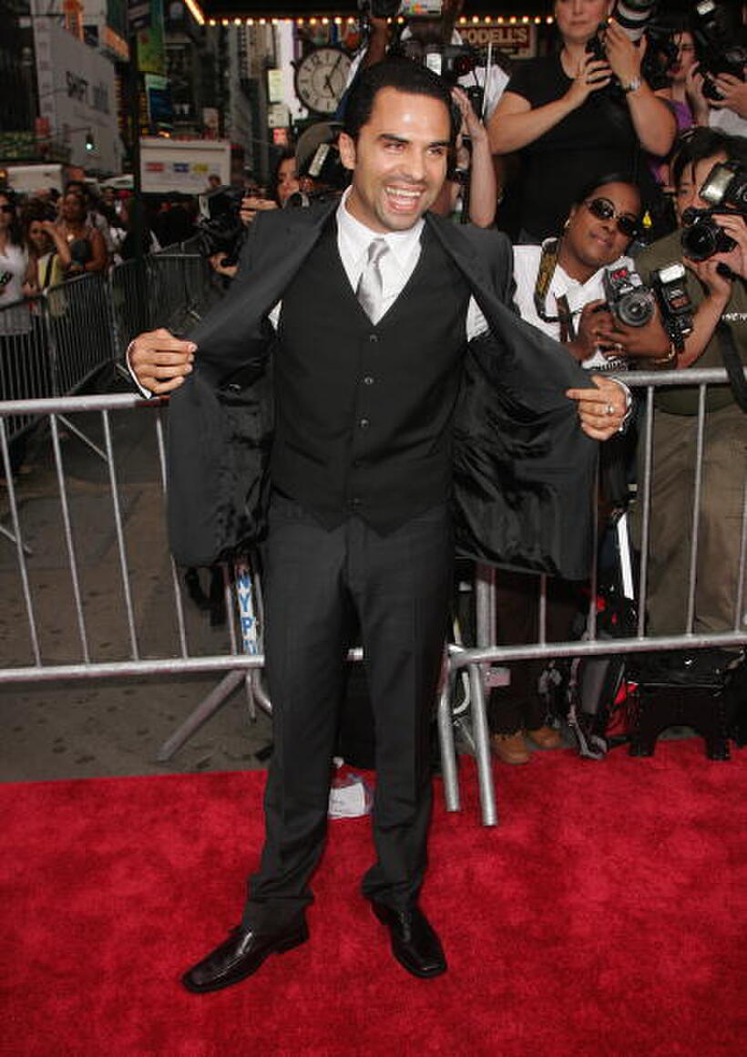 Actor Manny Perez at the N.Y. premiere of "El Cantante."