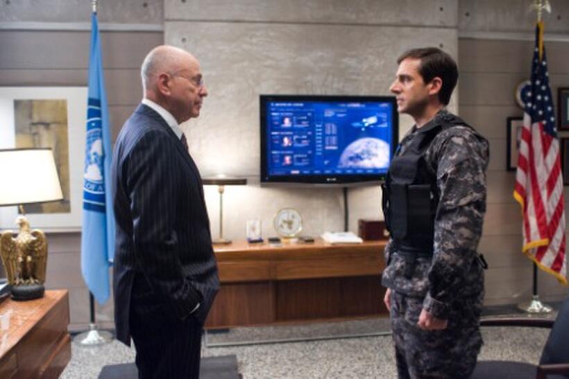 Alan Arkin as The Chief and Steve Carell as Maxwell Smart in "Get Smart."