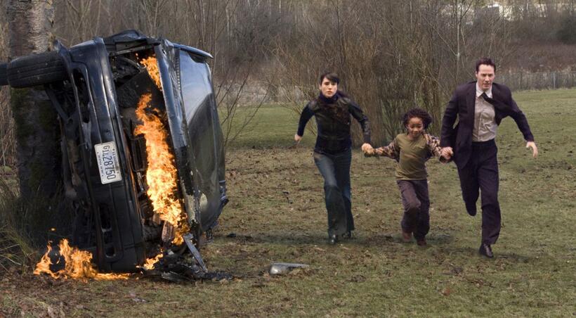 Jennifer Connelly as Helen Benson, Jaden Smith as Jacob Benson and Keanu Reeves as Klaatu in "The Day the Earth Stood Still."