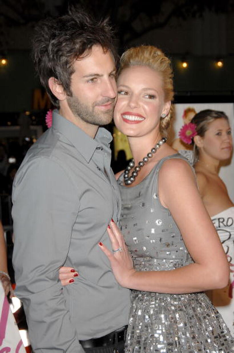 Katherine Heigl and Josh Kelley at the "27 Dresses" premiere.