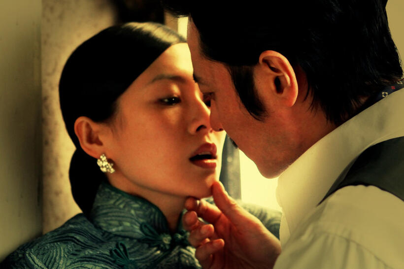Jang Dong-gun and Zhang Ziyi in "Dangerous Liaisons."