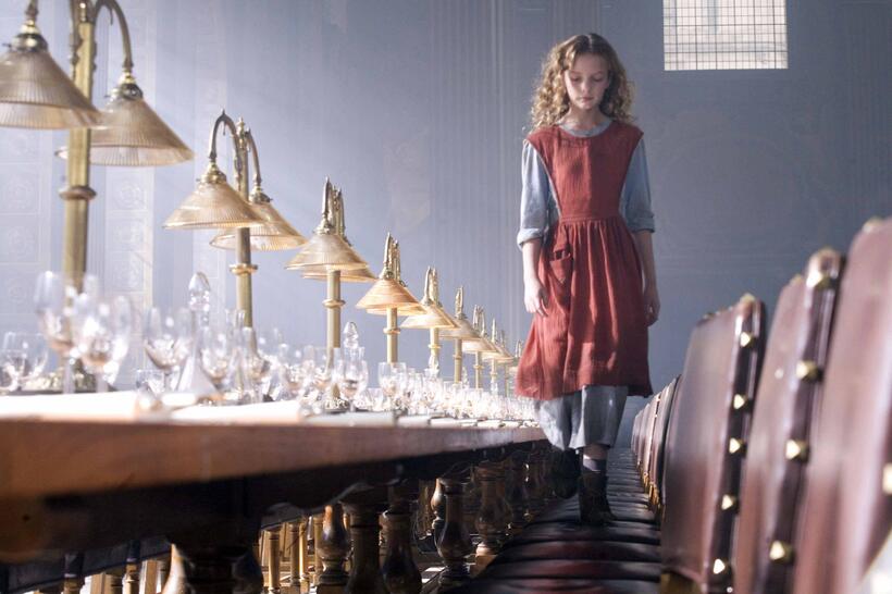 Dakota Blue Richards in "The Golden Compass."