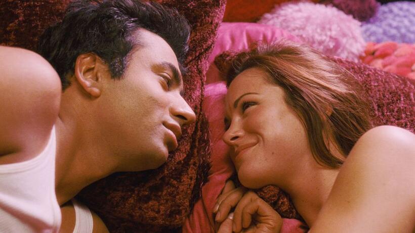 Kal Penn as Kumar and Danneel Harris as Vanessa in "Harold and Kumar Escape from Guantanamo Bay."