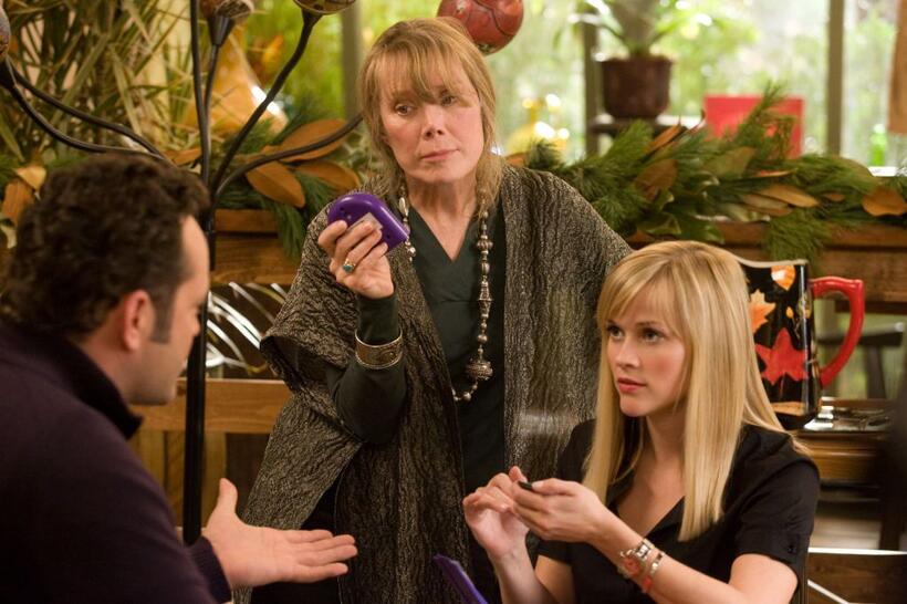 Vince Vaughn as Brad, Sissy Spacek as Paula and Reese Witherspoon as Kate in "Four Christmases."