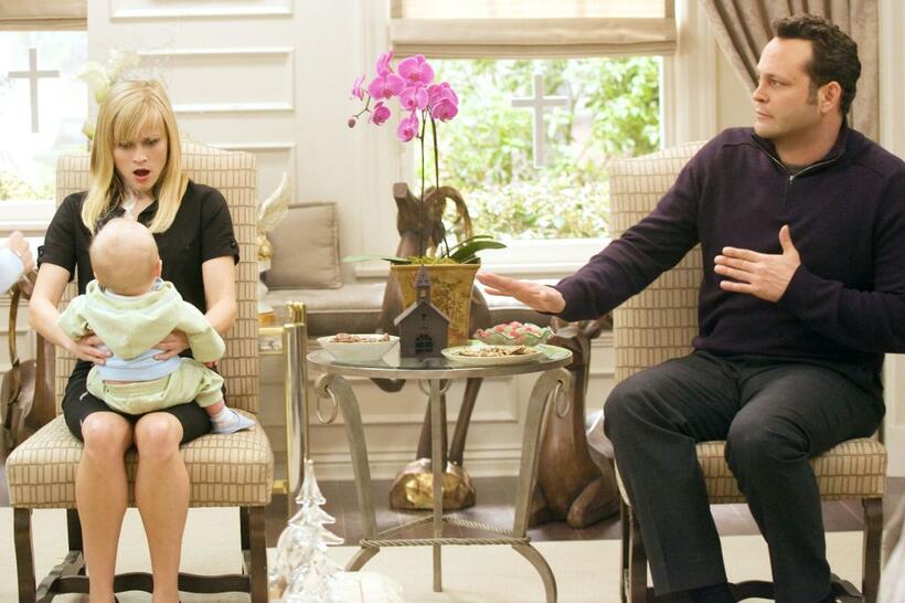 Reese Witherspoon as Kate and Vince Vaughn as Brad in "Four Christmases."