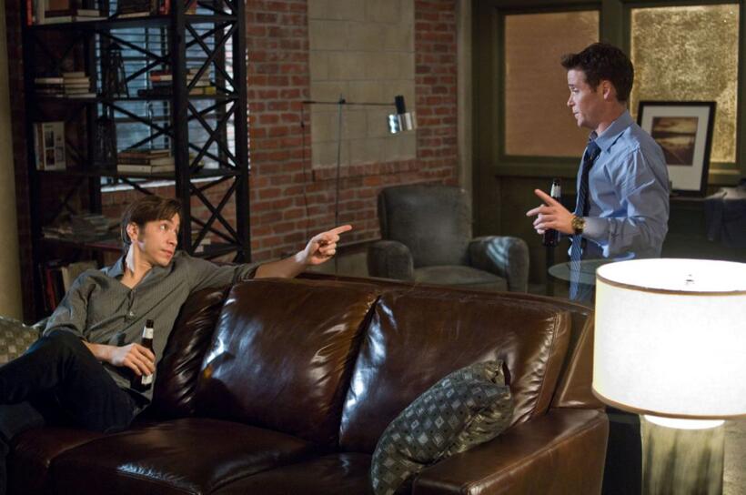 Justin Long as Alex and Kevin Connolly as Conor in "He's Just Not That Into You."