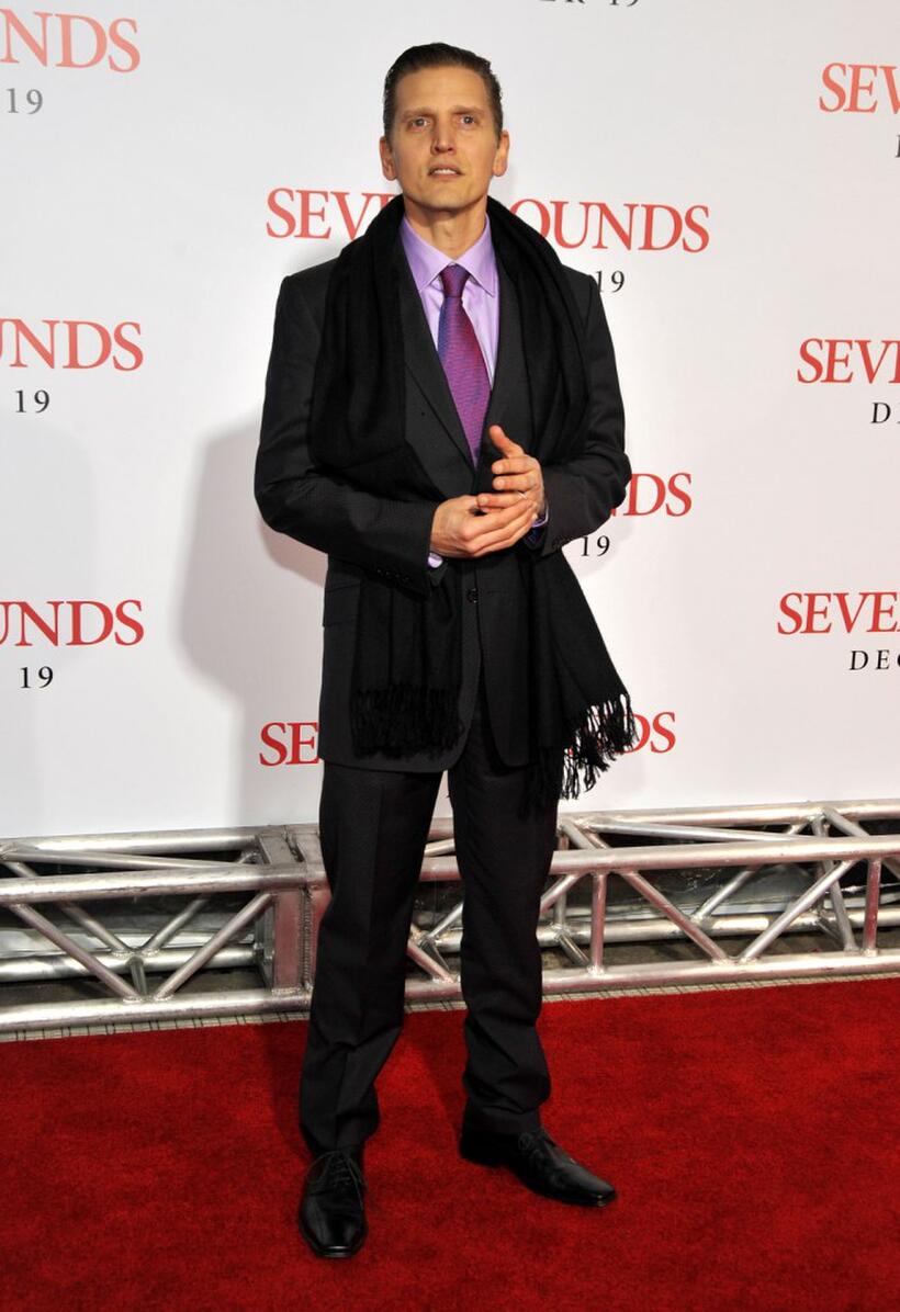 Barry Pepper at the California premiere of "Seven Pounds."