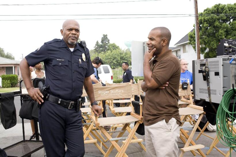 Samuel L. Jackson and Producer James Lassiter on the set of "Lakeview Terrace."