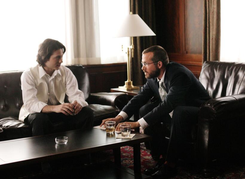 Mike Erwin as Ed and Ryan Reynolds as Frank Allen in "Chaos Theory."