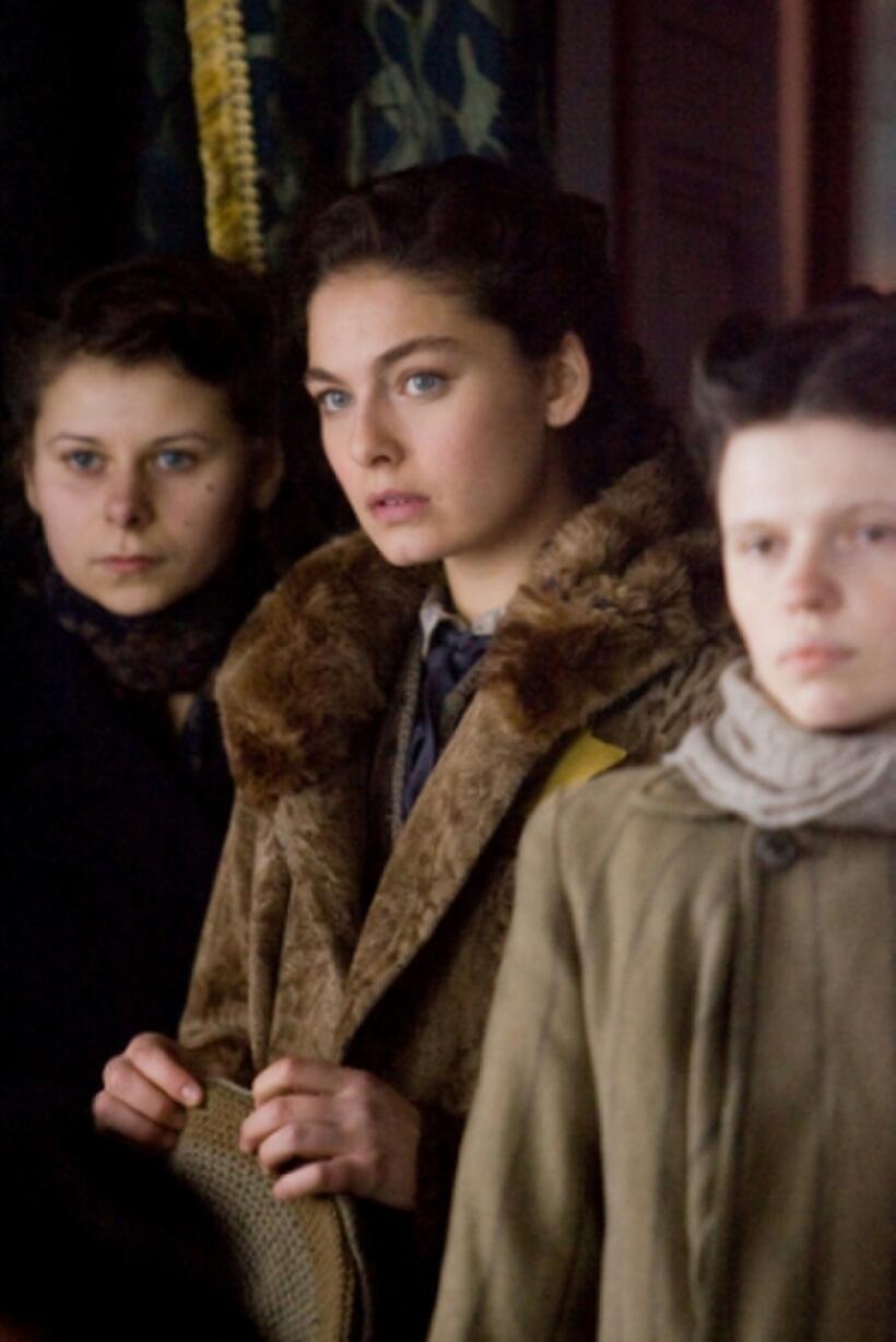 Alexa Davalos as Lilka in "Defiance."