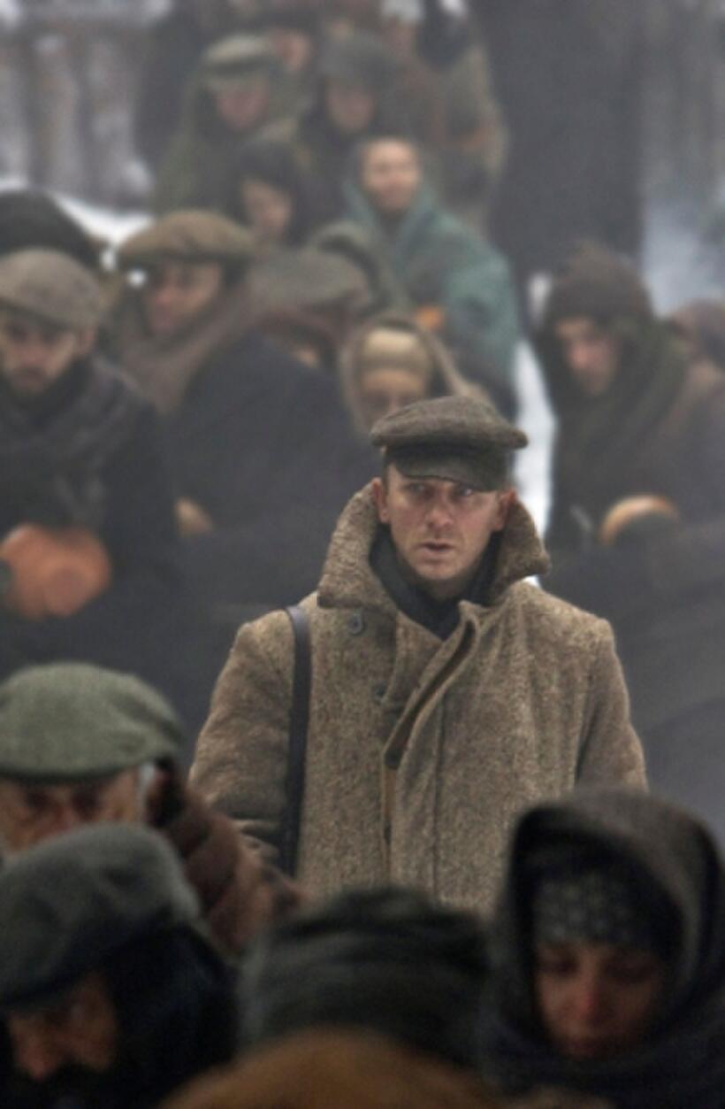 Daniel Craig as Tuvia Bielski in "Defiance."