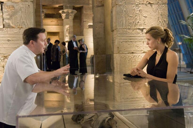 Ricky Gervais as Bertram Pincus and Tea Leoni as Gwen in "Ghost Town."
