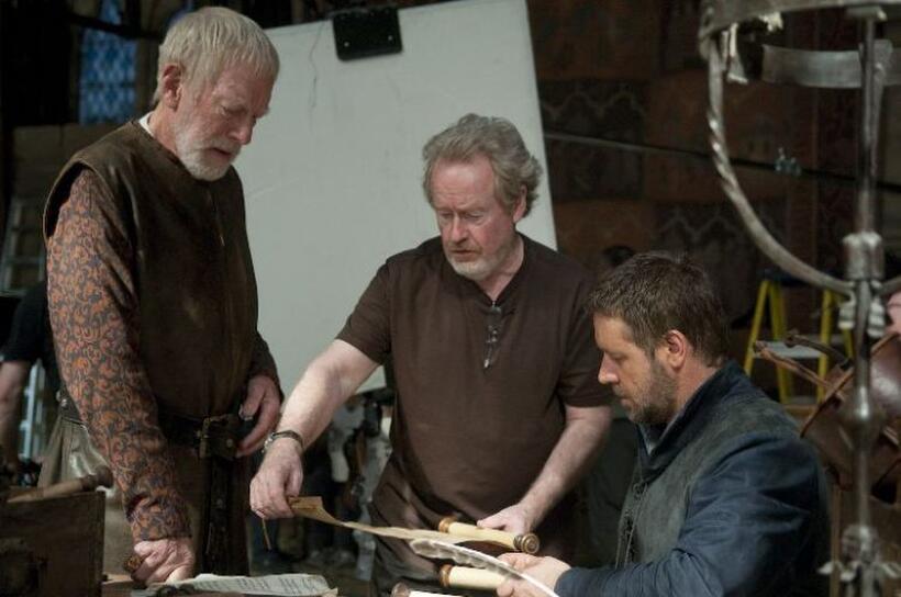 Max von Sydow, director/producer Ridley Scott and Russell Crowe on the set of "Robin Hood."