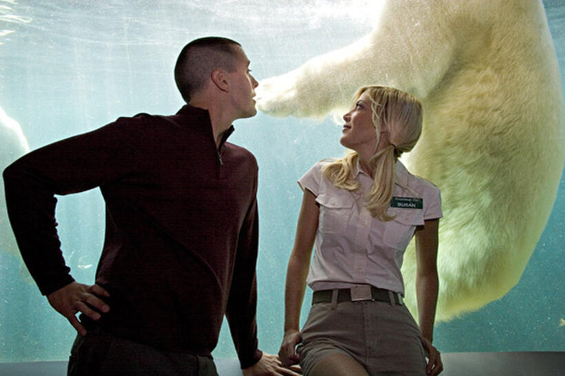 Jason Cottle as Russ and Tori Spelling as Susan in "Cthulhu."