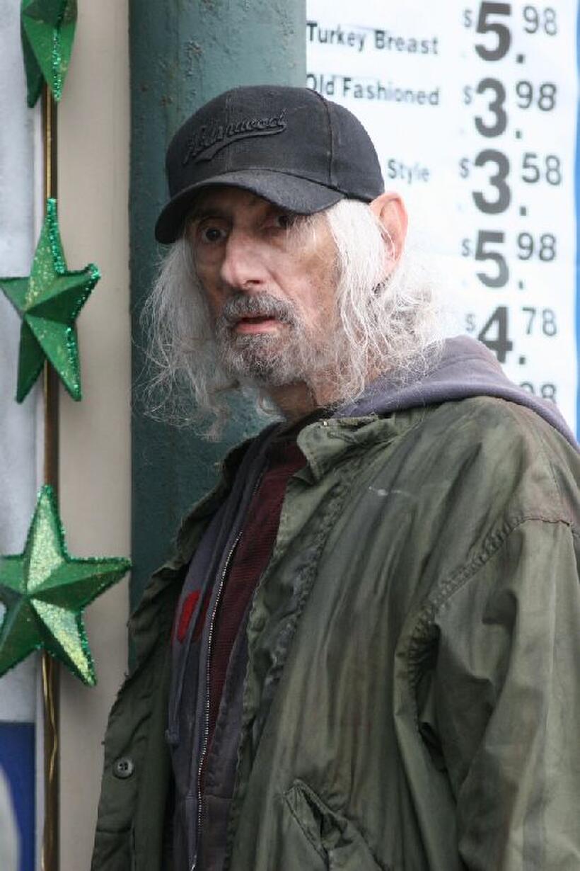 Larry Hankin as Perry in "The Alphabet Killer."