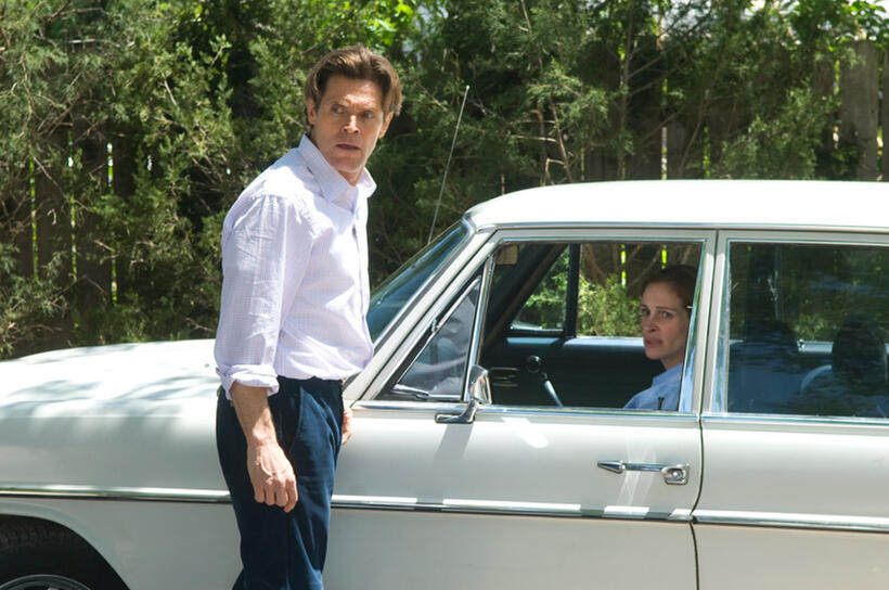 Willem Dafoe and Julia Roberts in "Fireflies in the Garden."