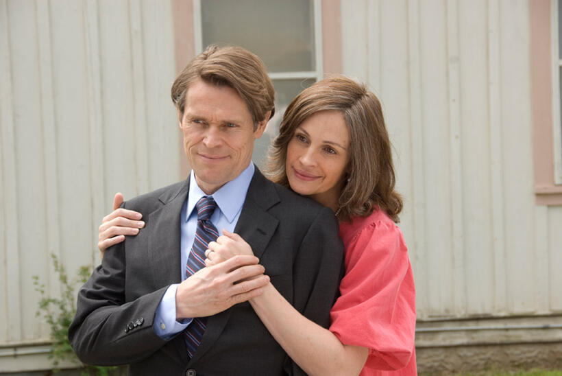 Willem Dafoe and Julia Roberts in "Fireflies in the Garden."