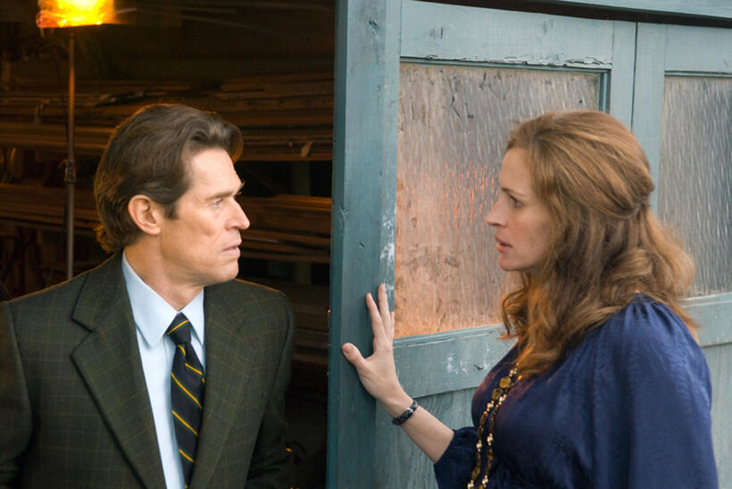 Willem Dafoe and Julia Roberts in "Fireflies in the Garden."