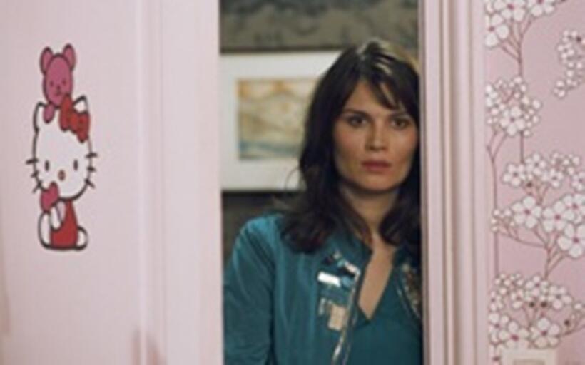 Marina Hands as Juliette in "Change of Plans."