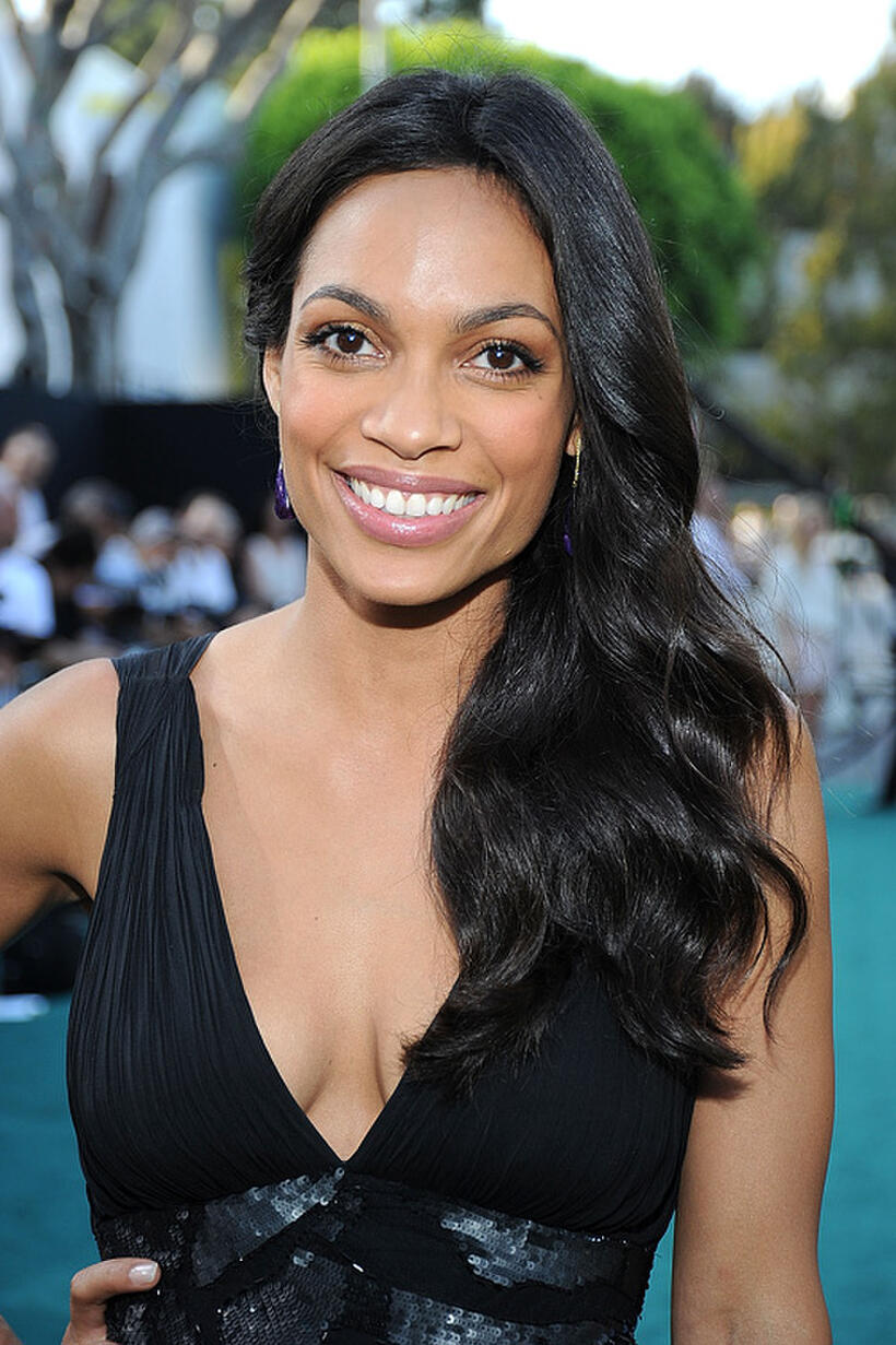 Rosario Dawson at the California premiere of "Zookeeper."