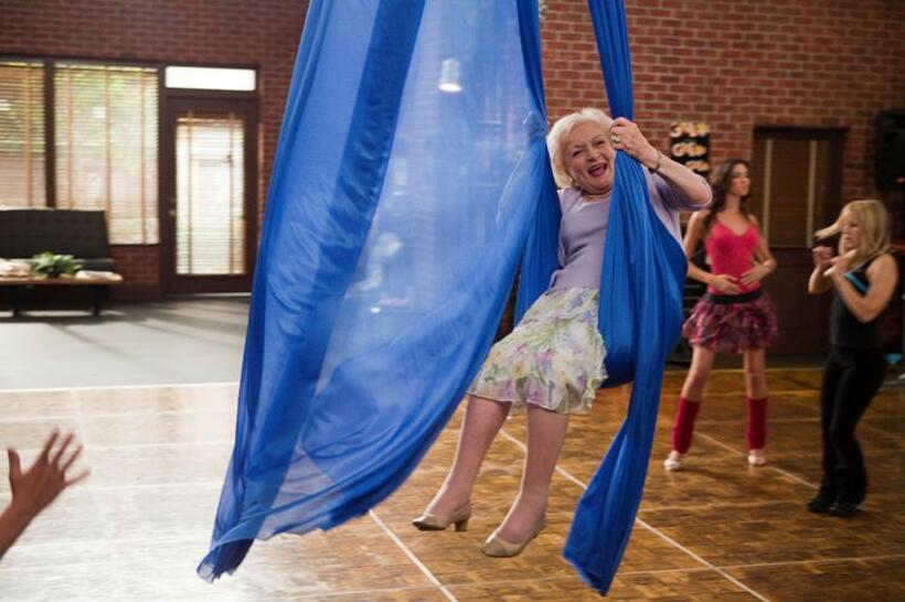 Betty White, Odette Yustman and Kristen Bell in "You Again."