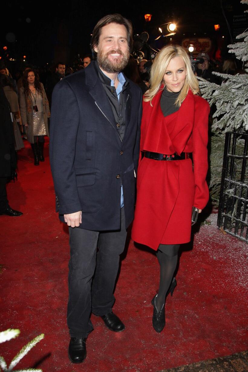 Jim Carrey and Jenny McCarthy at the London premiere of "Disney's A Christmas Carol: The IMAX Experience."