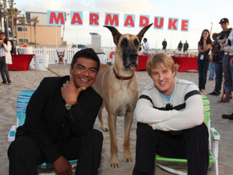 George Lopez and Owen Wilson at a premiere for "Marmaduke."