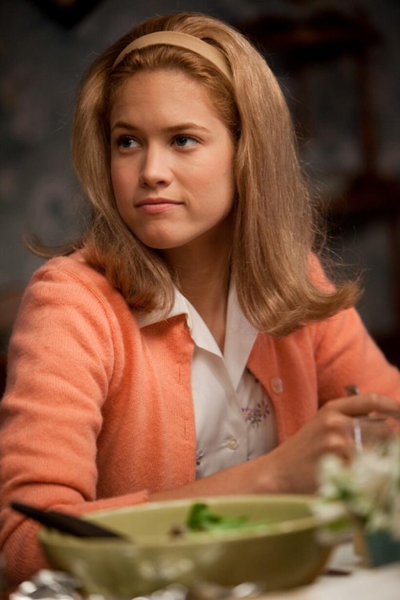 Cody Horn as Lynetta in "Flipped."