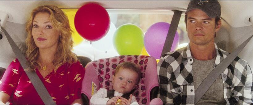 Katherine Heigl as Holly Berenson, Sophie and Josh Duhamel as Eric Messer in "life as We Know It."