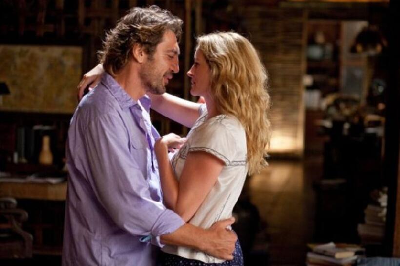 Javier Bardem as Felipe and Julia Roberts as Liz Gilbert in "Eat, Pray, Love."