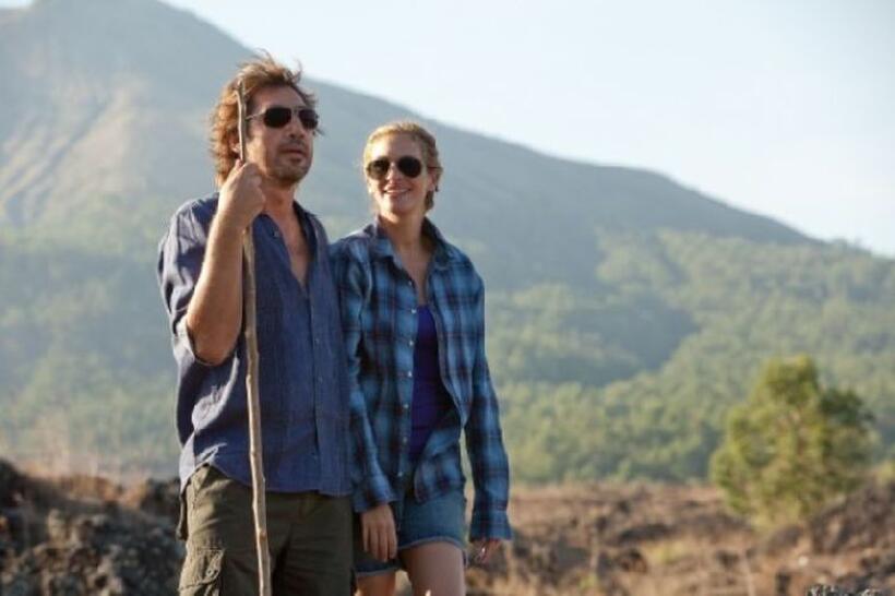 Javier Bardem as Felipe and Julia Roberts as Liz Gilbert in "Eat, Pray, Love."