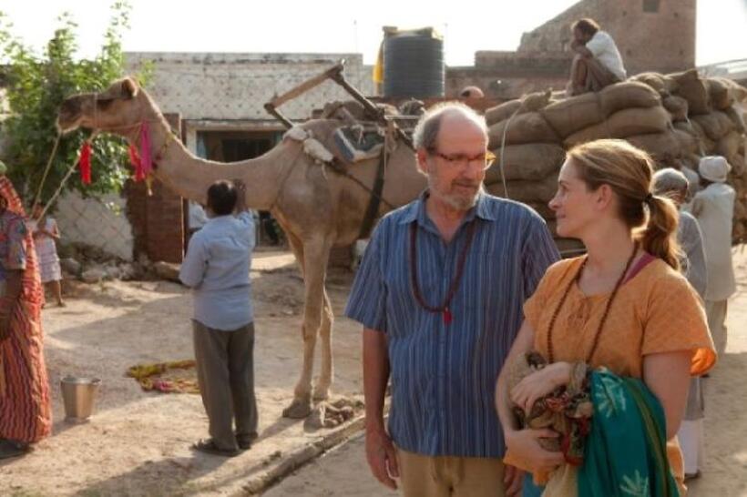 Richard Jenkins as Richard from Texas and Julia Roberts as Liz Gilbert in "Eat, Pray, Love."
