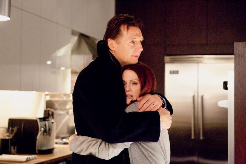 Liam Neeson as David Stewart and Julianne Moore as Catherine Stewart in "Chloe."