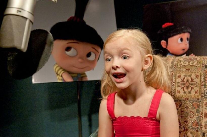 Elsie Fisher on the set of "Despicable Me."