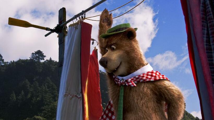 Dan Aykroyd voices Yogi Bear in "Yogi Bear."