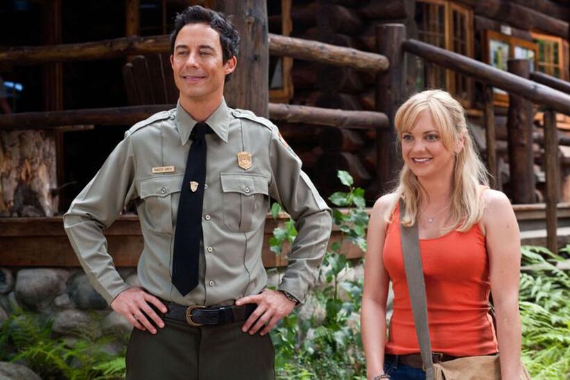 Tom Cavanagh as Ranger Smith and Anna Faris as Rachel in "Yogi Bear."
