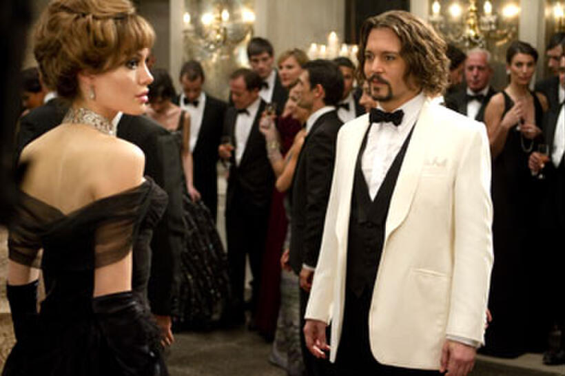 Angelina Jolie as Elise and Johnny Depp as Frank in "The Tourist"