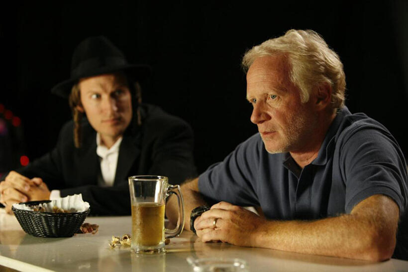 Michael Buster as Elliot and Don Most as Frankie Dubs in "The Yankles."