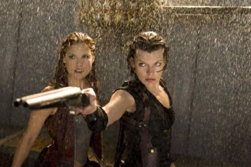 Ali Larter as Claire and Milla Jovovich as Alice in "Resident Evil: Afterlife."
