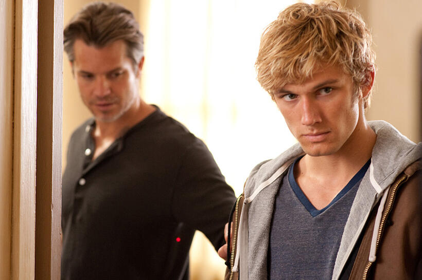 Alex Pettyfer on the set of "I Am Number Four."