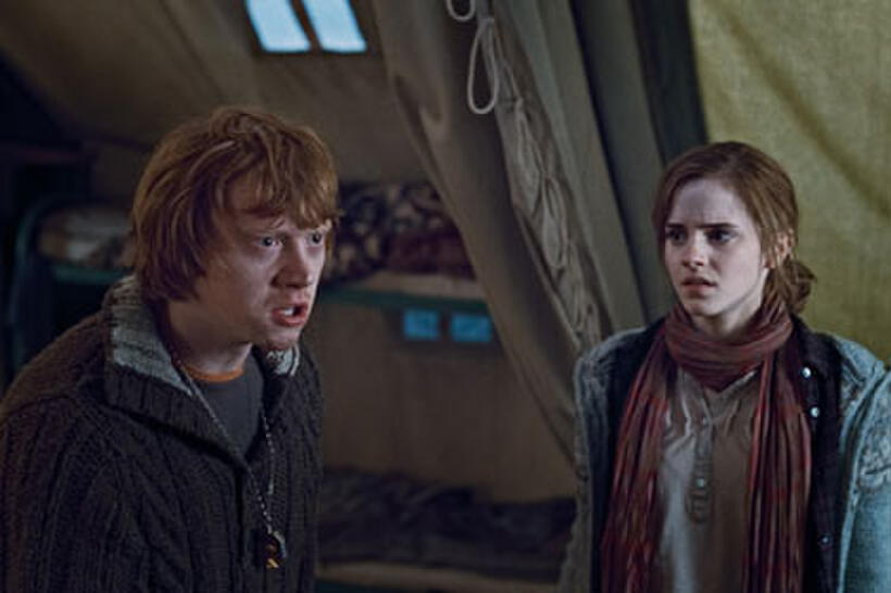 Rupert Grint as ron Weasley and Emma Watson as Hermoine Granger in "Harry Potter and the Deathly Hallows - Part 1"