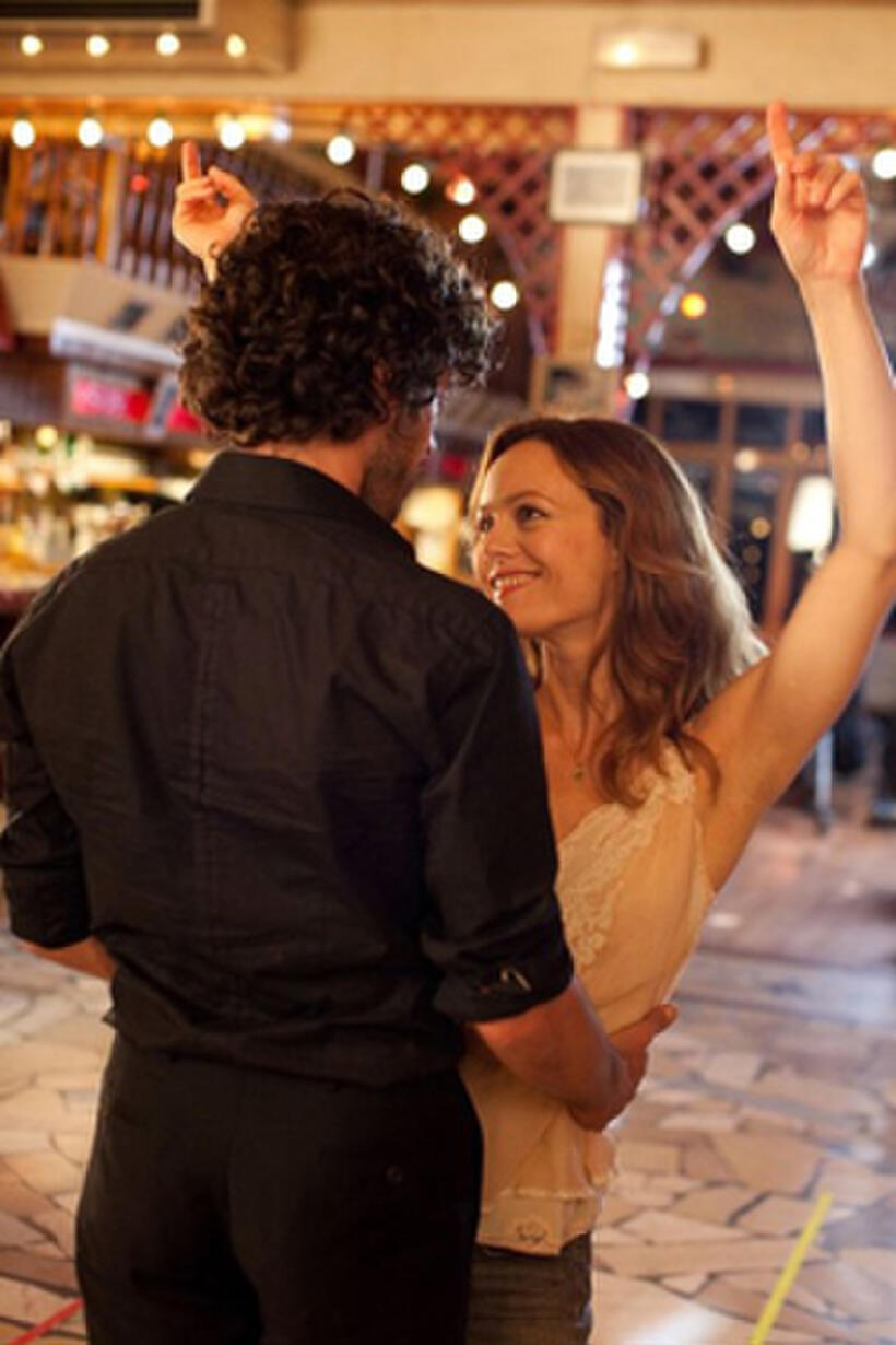 Ramoin Duris and Vanessa Paradis in "Heartbreaker"