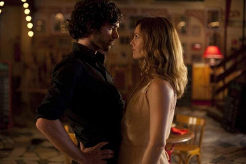 Ramoin Duris and Vanessa Paradis in "Heartbreaker"