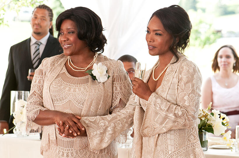 Loretta Devine as Pamela and Angela Bassett as Claudine in "Jumping the Broom."