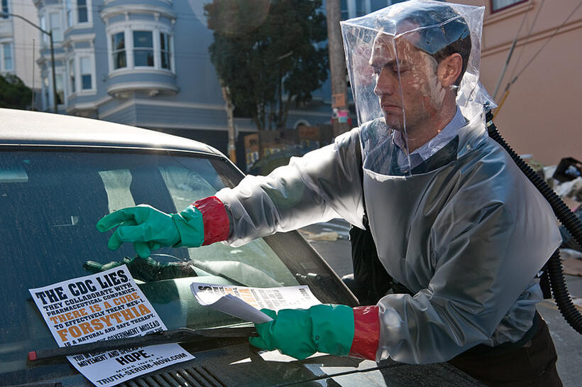 Jude Law as Alan Krumwiede in "Contagion."