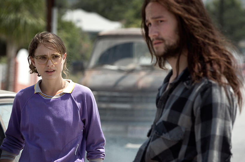 Natalie Portman and Joseph Gordon-Levitt in "Hesher."