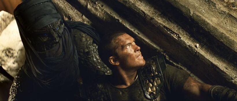 Ian Whyte as Sheikh Sulieman and Sam Worthington as Perseus in "Clash of the Titans."